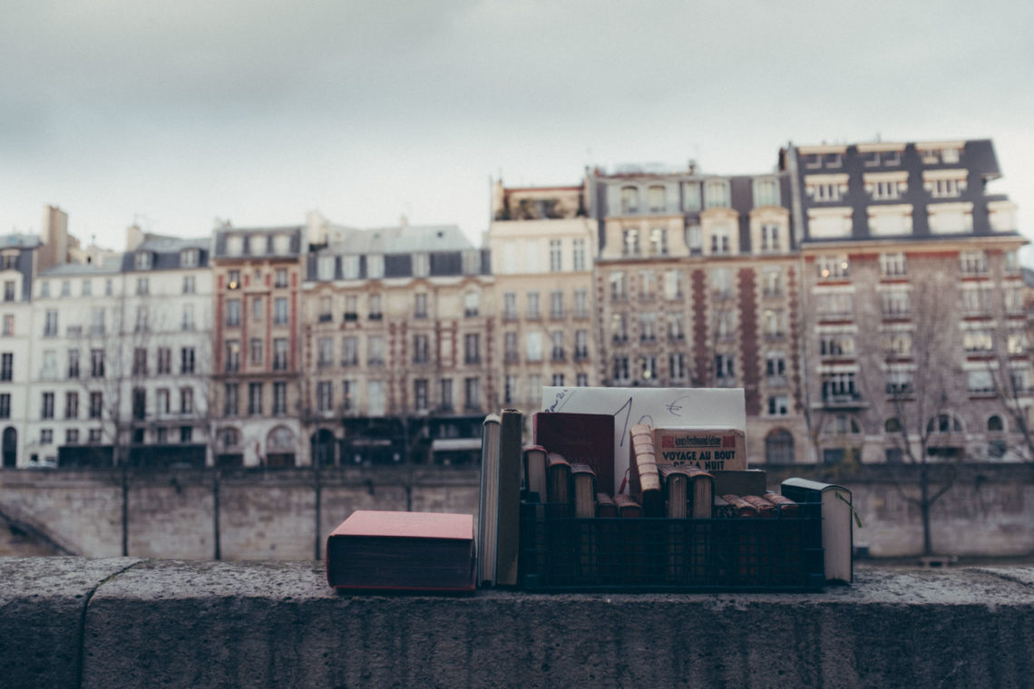 Bouquinistes II - Paris, France - Fuji X100F