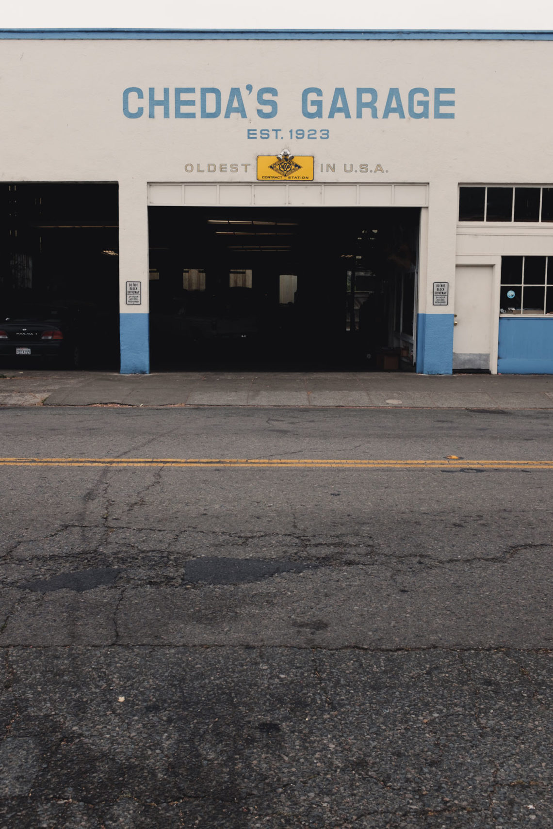 Cheda‘s Garage - Point Reyes Station, California - Fuji X100F
